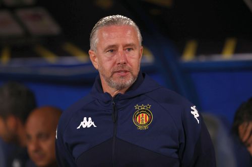 Laurențiu Reghecampf, triumfal pe banca lui Esperance Tunis