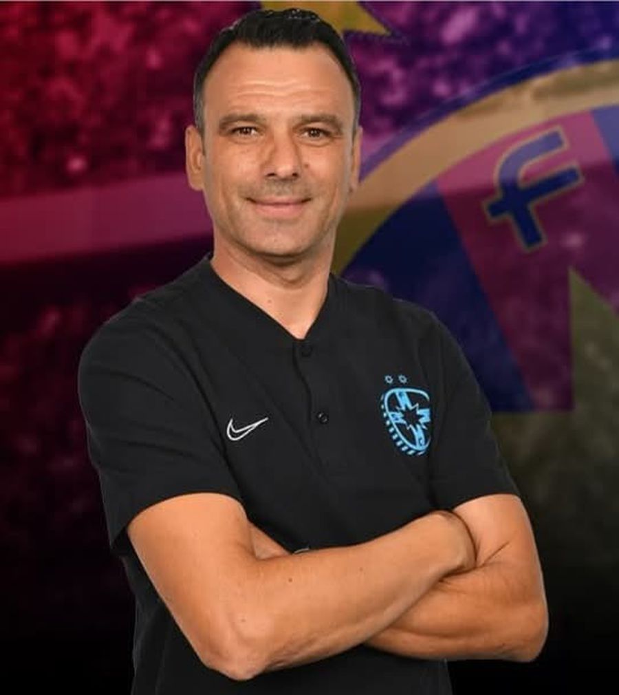Incredibil! Unde a ajuns să antreneze Toni Petrea, la un an și 6 luni de când a fost pus pe liber în Superliga: „Bine ai venit!” » Prezentat în tricoul lui FCSB