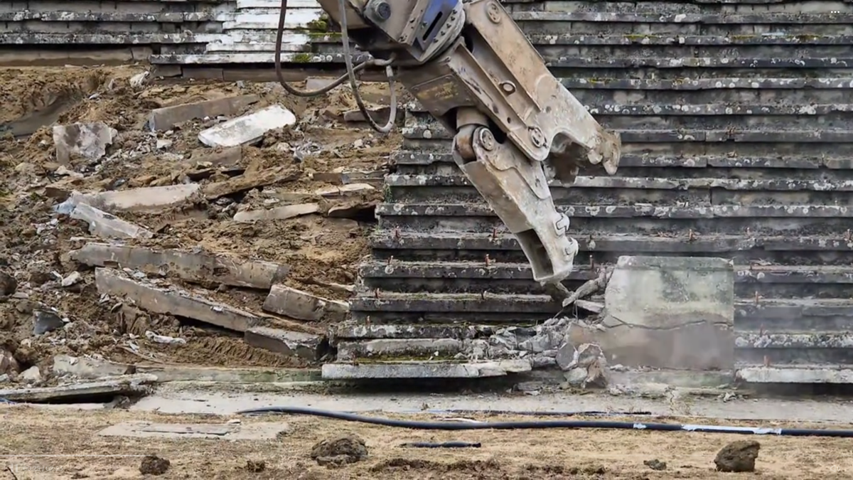 A început demolarea stadionului „Dan Păltinișanu”