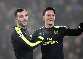 Mărturisire tulburătoare a fostului fotbalist de la Arsenal » Părinții l-au abandonat într-un orfelinat, iar acum îi cer bani