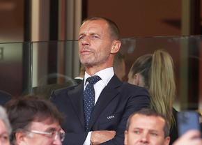 Interviu altfel cu șeful UEFA: fete care se identifică drept pisici, Europa înfrântă, negocierile SUA - Rusia și dopurile atașate de sticle