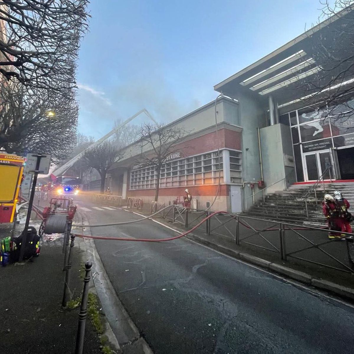 Sala legendarei echipe de handbal a luat foc: „Suntem în stare de șoc. Totul e distrus!” » Imaginile dezastrului