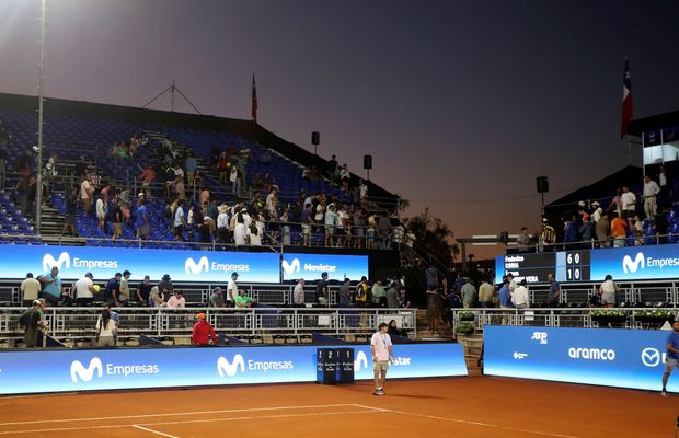 Jocul întrerupt la turneul ATP 250 din Chile din cauza unei căderi masive de curent, întinsă pe 20 ore
