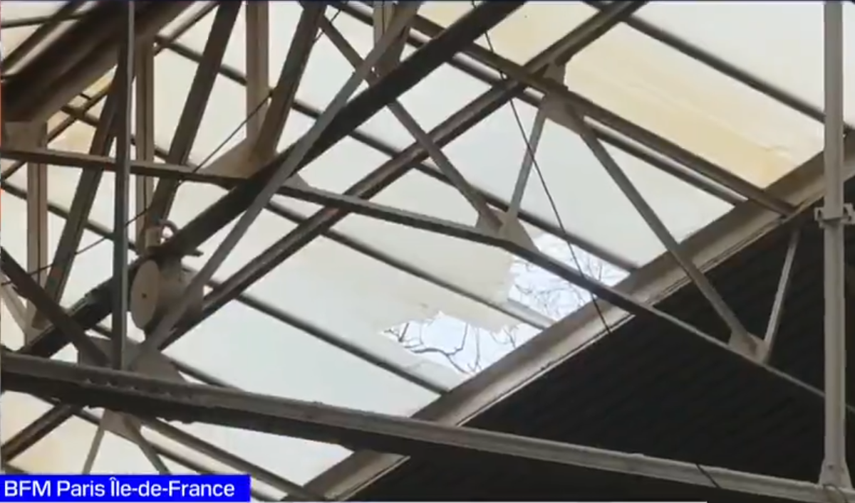 Sala legendarei echipe de handbal a luat foc: „Suntem în stare de șoc. Totul e distrus!” » Imaginile dezastrului