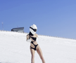 Beatrice Ungureanu (Bettyshor) pe pârtie în lenjerie intimă. FOTO: TikTok