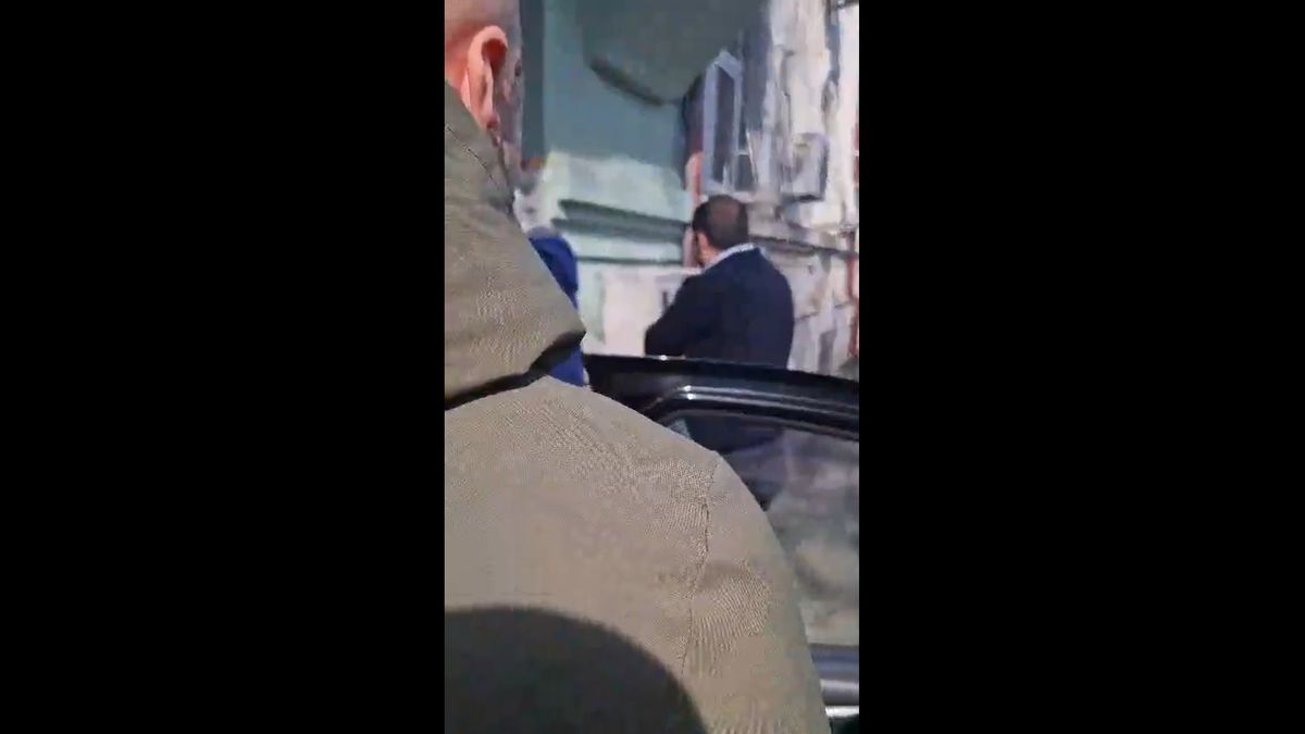 Momentul în care Călin Georgescu a fost adus la audieri