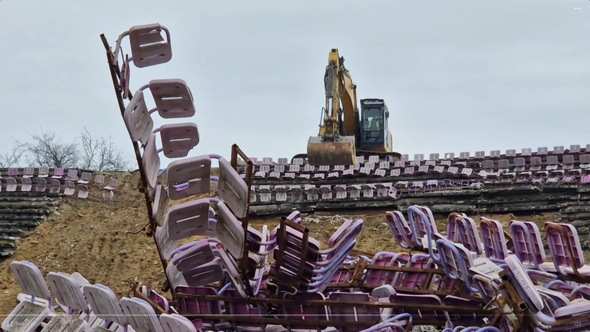 A început demolarea stadionului „Dan Păltinișanu”