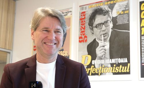 Florin Răducioiu, în redacția Gazetei Sporturilor, în documentarul „Domnul Ovidiu”