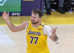 Revanșă pentru Luka Doncic! Superstarul sloven a condus-o pe LA Lakers spre o victorie împotriva echipei care a renunțat la el: „Multe emoții și puțin somn”