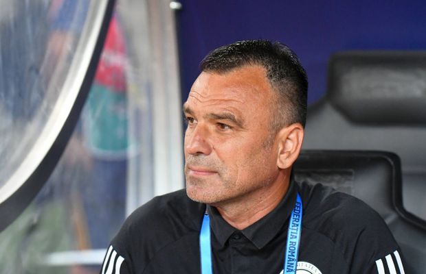 Incredibil! Unde a ajuns să antreneze Toni Petrea, la un an și 6 luni de când a fost pus pe liber în Superliga: „Bine ai venit!” » Prezentat în tricoul lui FCSB