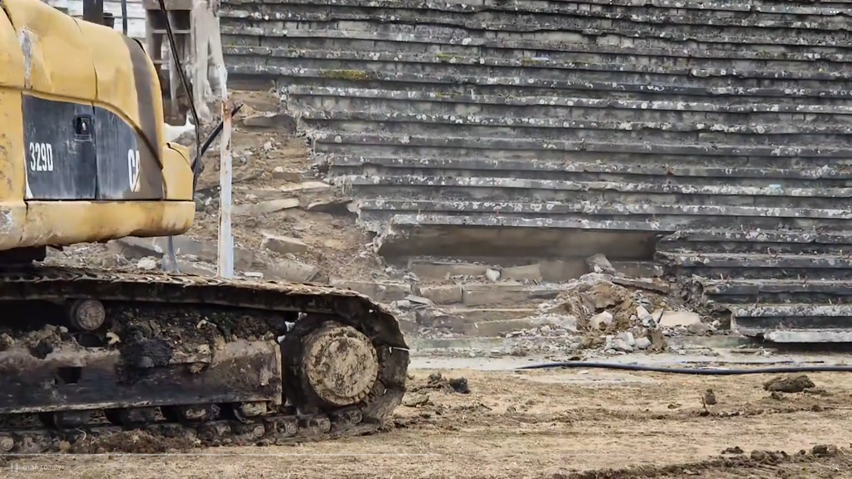 A început demolarea legendarei arene din România, inaugurată în 1963!