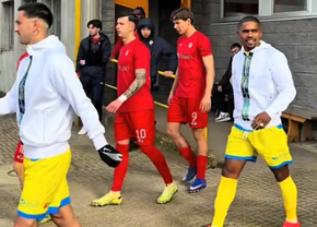 De la Bayern și Juventus, în Serie D! Douglas Costa a evoluat pe un stadion de 750 de locuri