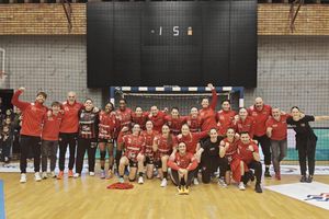 Gloria Bistrița câștigă la Brăila, lupta pentru titlu continuă! Demonstrație de forță din partea Coronei Brașov