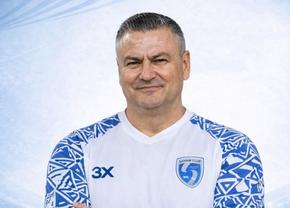 Ilie Stan al nostru? Antrenorul român a fost prezentat la noul club cu o poză buclucașă