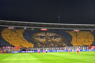 Scenografie religioasă la Steaua Roșie - Lille, în Europa League