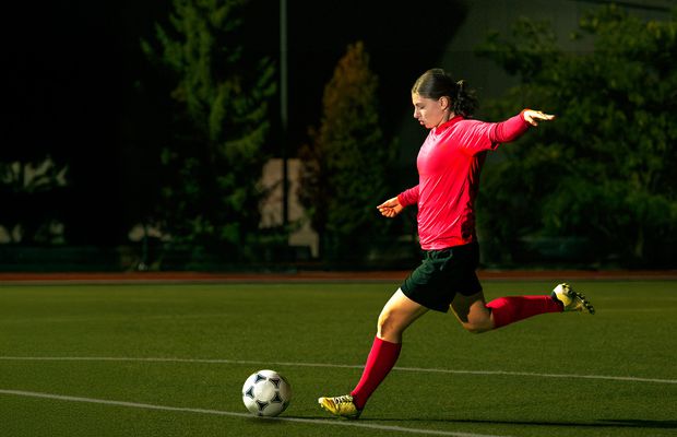 „Am sacrificat bucuriile de moment, sportul mă definește” » Fotbalista de 17 ani a Rapidului a revenit după o accidentare gravă: „Așa m-am disciplinat”