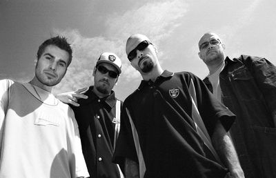 Adrian Mutu voia să cânte cu B.U.G. Mafia: „Ne-a spus că are texte făcute de el. S-a calmat până la urmă” + FCSB și Dinamo au vrut imnuri