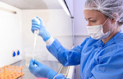 SUA e țara cu cele mai multe cazuri de coronavirus » A depășit China și Italia, iar ritmul de creștere este unul alarmant