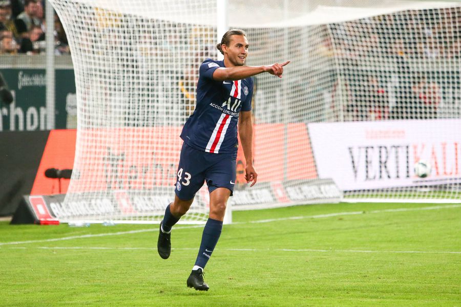 Virgiliu Postolachi a evoluat în perioada 2013-2017 la academia lui Paris Saint-Germain FOTO Imago Echipa națională a pierdut un internațional crescut de Paris Saint-Germain
