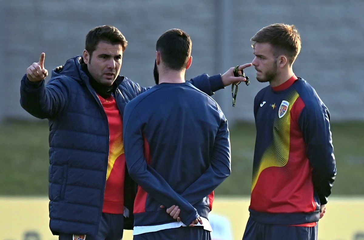 Adrian Mutu pregătește atent înfruntarea cu Ungaria U21 » A băgat 4 jucători în ședință