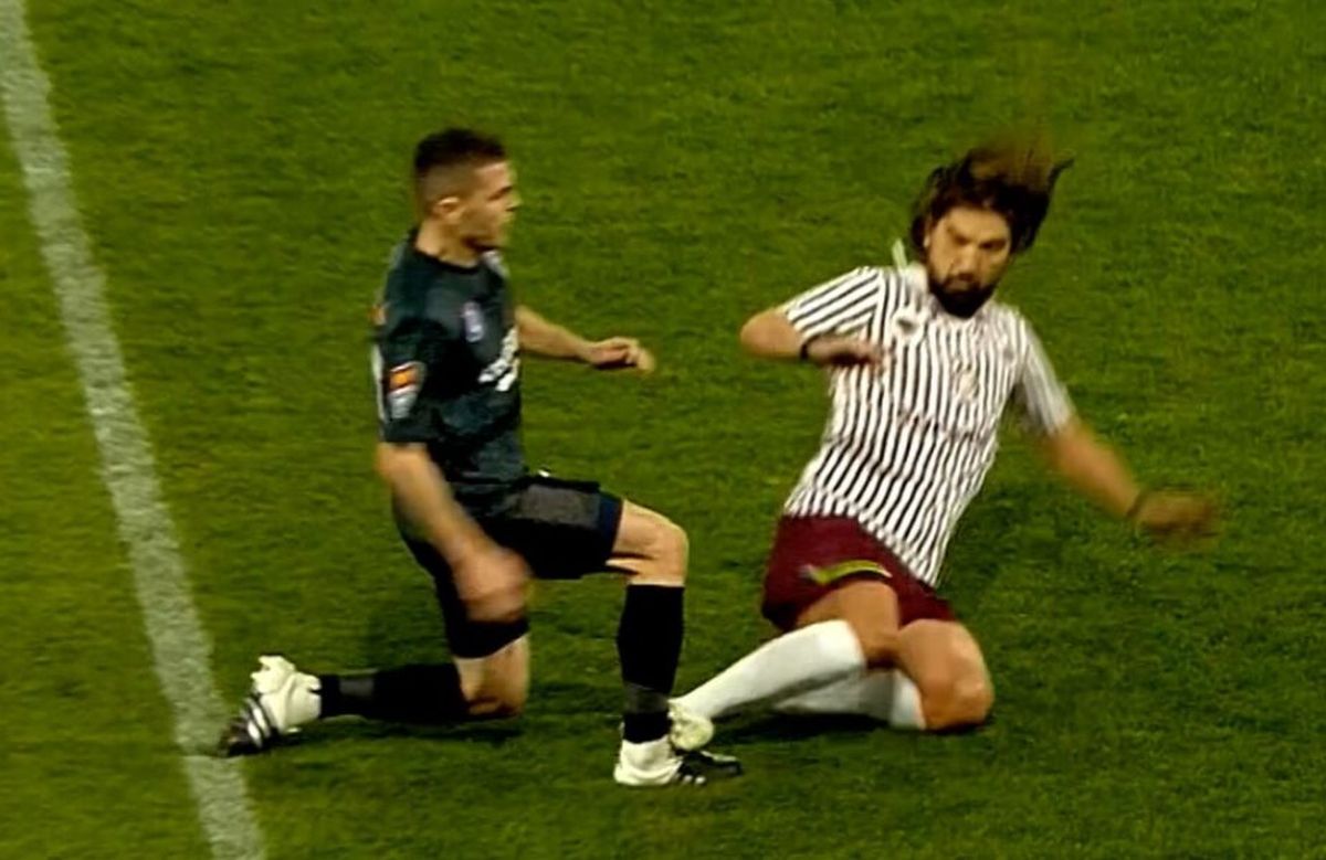 A uitat că e amical » Intrare brutală a lui Alexa în Rapid - Poli Timișoara!