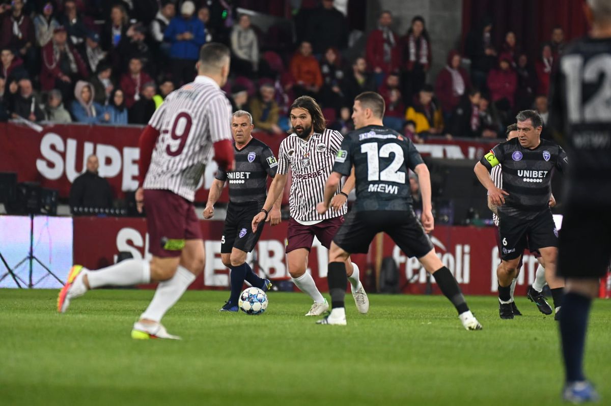 Ziua pe care Giuleștiul nu o va uita niciodată » Rapid câștigă și meciul seniorilor, iar stadionul e gata pentru Liga 1!