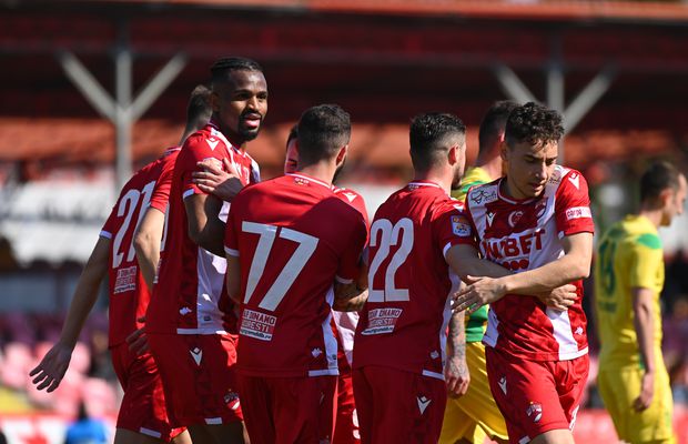 Dinamo, victorie în zece oameni în amicalul cu Zimbru » Eșanu a fost eliminat în finalul primei reprize