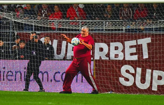 Rică Răducanu, emoționat de evenimentele din Giulești: „Mor de drag să stau cu lumea. Ce să faci acasă, singur?”