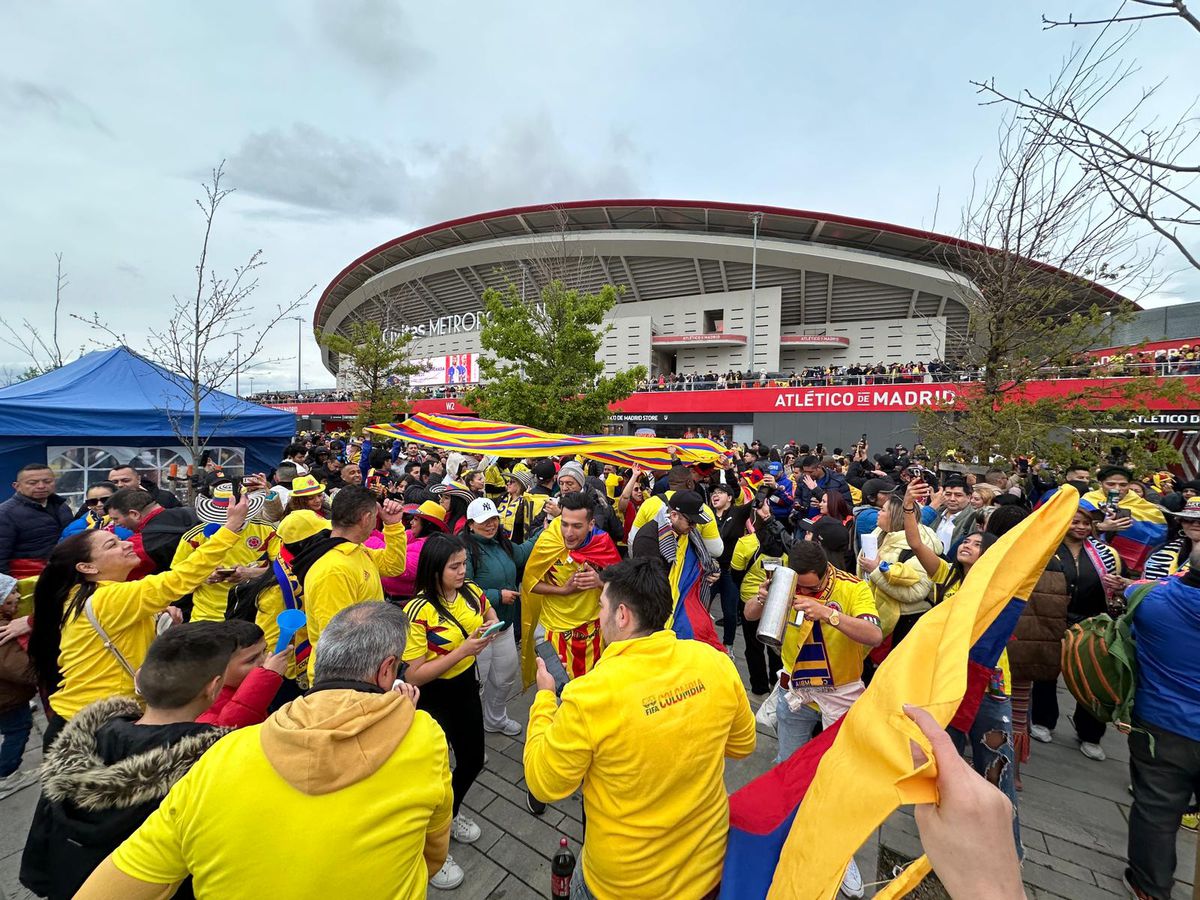 Columbia - România 3-2: Ne-am trezit într-un final pe Metropolitano » Superstarul lui Liverpool, Luis Diaz, ne-a chinuit în prima repriză precum Hagi pe columbieni în '94!
