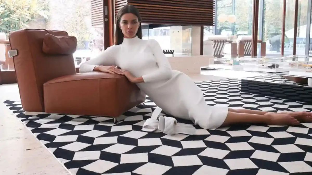 Cum arată casa lui Dani Alves din Barcelona