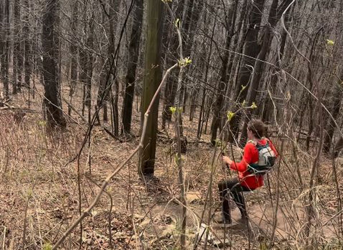 „Aproape am leșinat, aveam halucinații cu oameni în pelerine!” » PREMIERĂ istorică, o femeie a terminat cel mai dur ultramaraton din lume: 60 de ore și elevație de două ori cât Everestul!