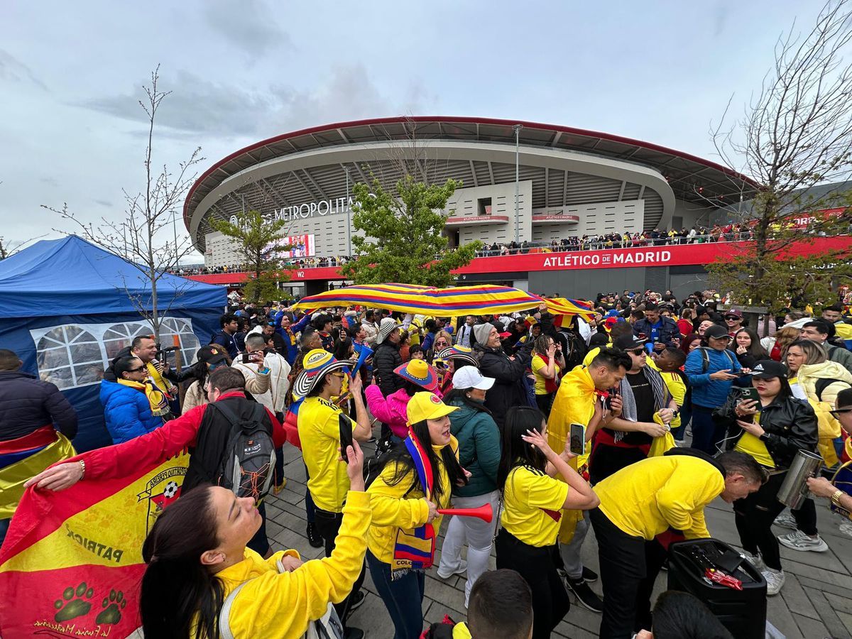 Columbia - România 3-2: Ne-am trezit într-un final pe Metropolitano » Superstarul lui Liverpool, Luis Diaz, ne-a chinuit în prima repriză precum Hagi pe columbieni în '94!