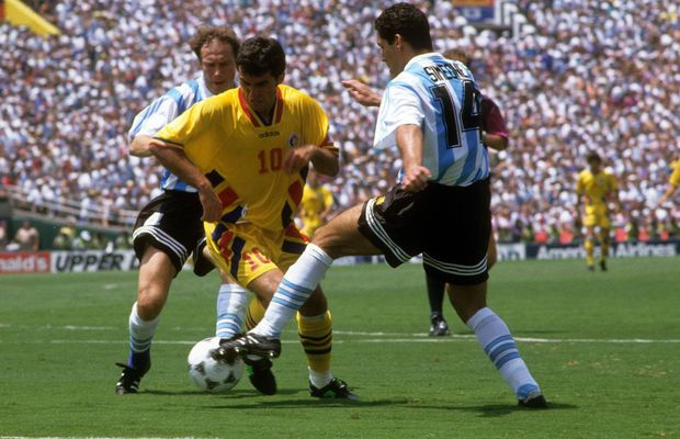 Gică Hagi, înaintea lui Neymar și Salah în Top 100 all-time: „Unul dintre cei mai creativi ai istoriei" » Surprize mari la Top 10: „Nu-mi pare rău pentru Cristiano"