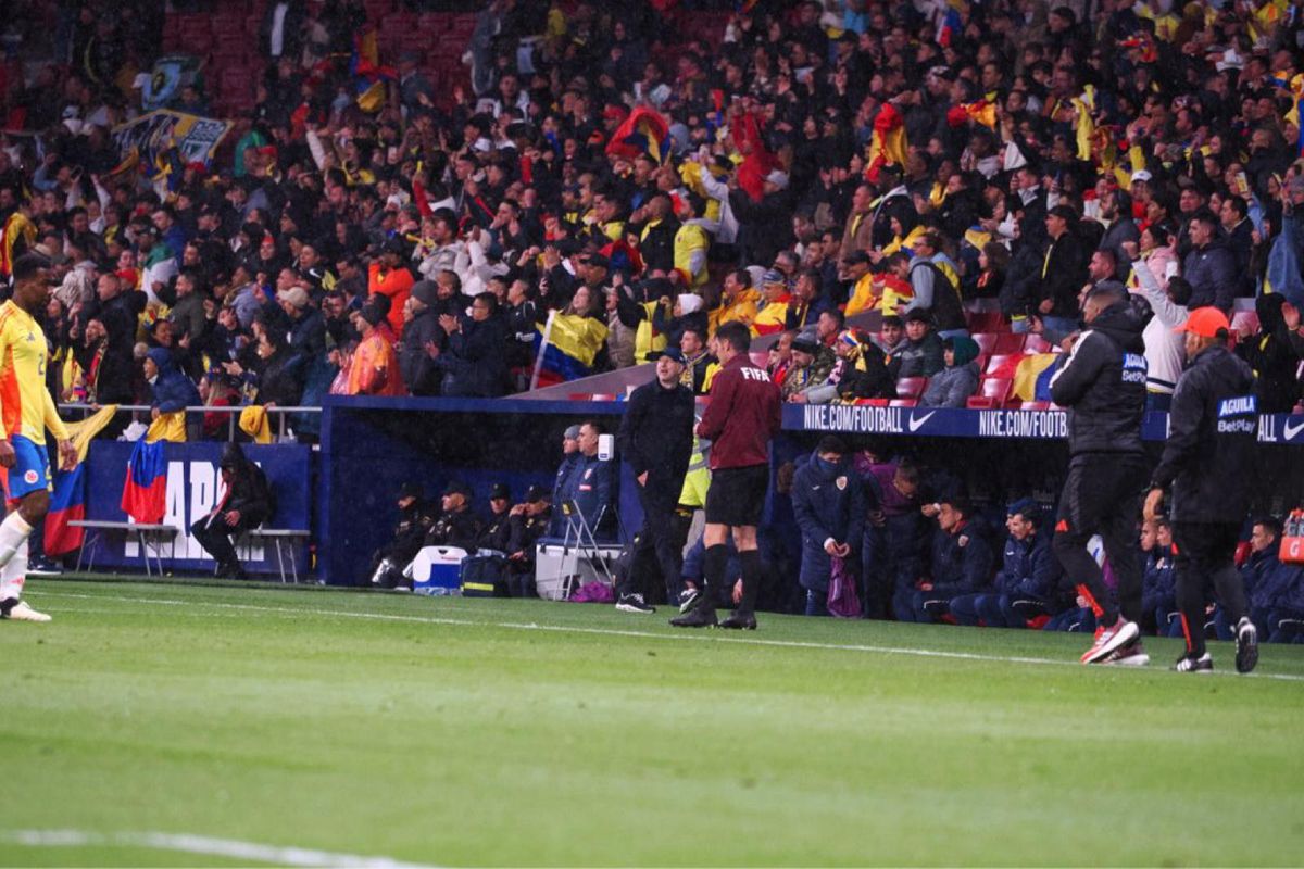 Reacția lui Adrian Mutu după Columbia - România: „Bine că n-am ieșit șifonați” + Nu i-a menajat pe Ianis Hagi, pe Drăgușin și pe Alibec