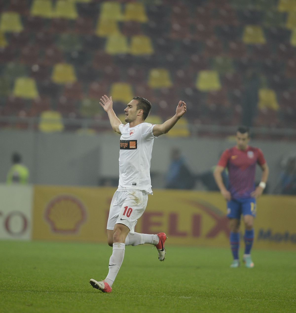 FCSB - Dinamo 3-1 / 04.11.2012