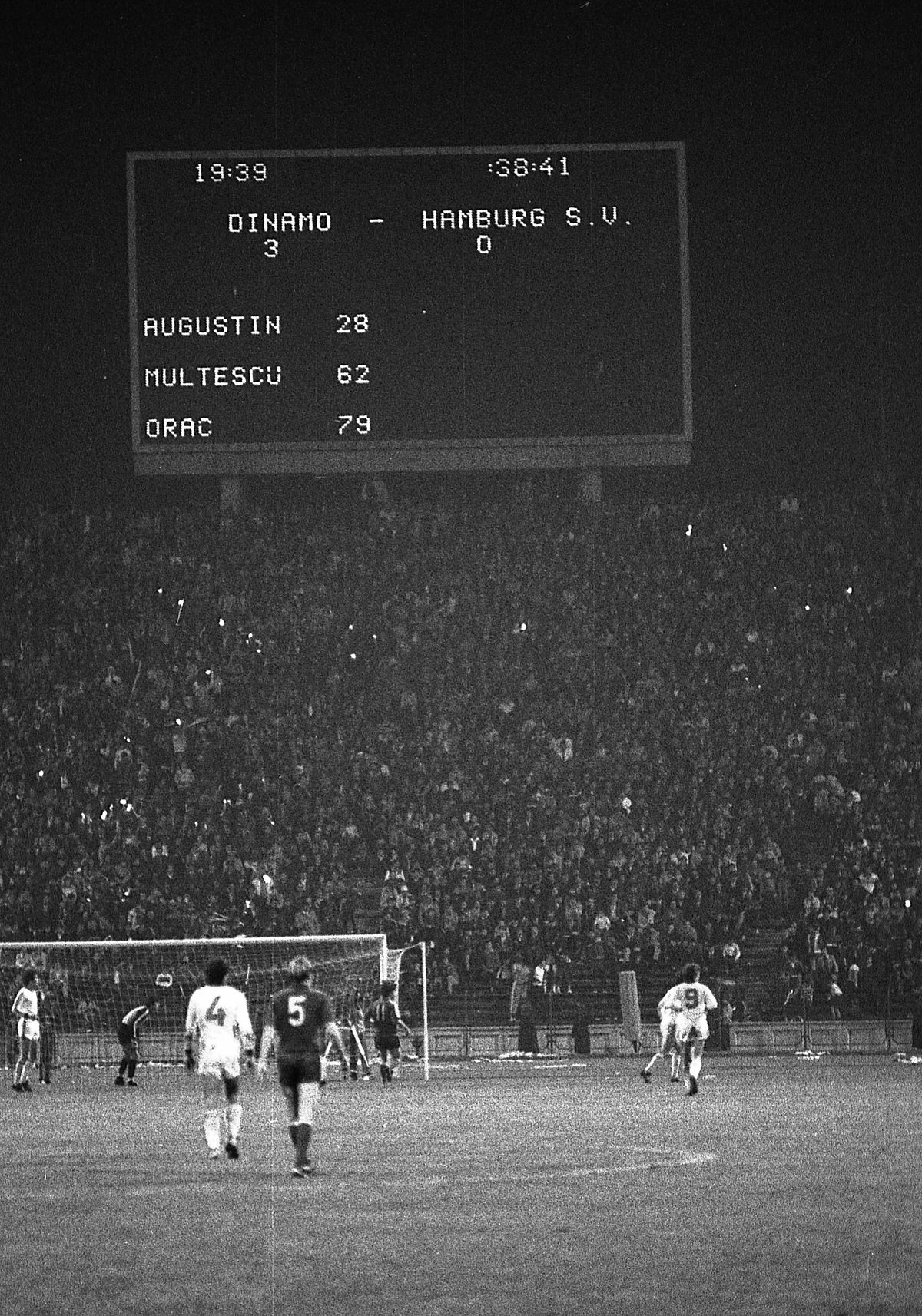 Dinamo - Hamburg 3-0.