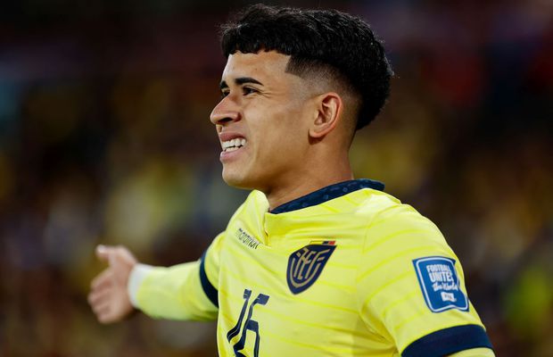 Kendry Paez, starul lui Chelsea de 16 ani, surprins într-un club de striptease alături de colegii săi din naționala Ecuadorului