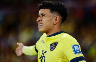 Kendry Paez, starul lui Chelsea de 16 ani, surprins într-un club de striptease alături de colegii săi din naționala Ecuadorului