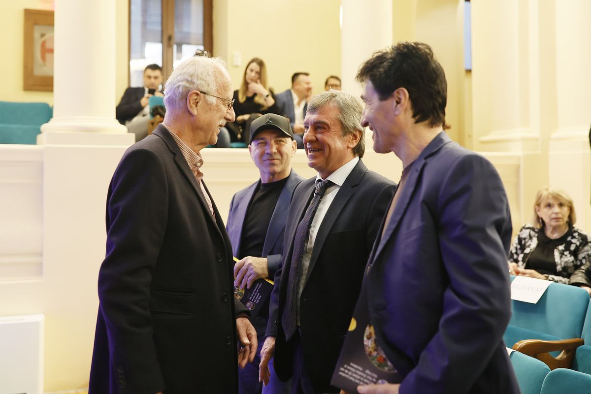 Mircea Lucescu a povestit 3 momente de neuitat cu Hagi: „Atunci s-a ridicat Gică și i-a pus la punct pe toți”