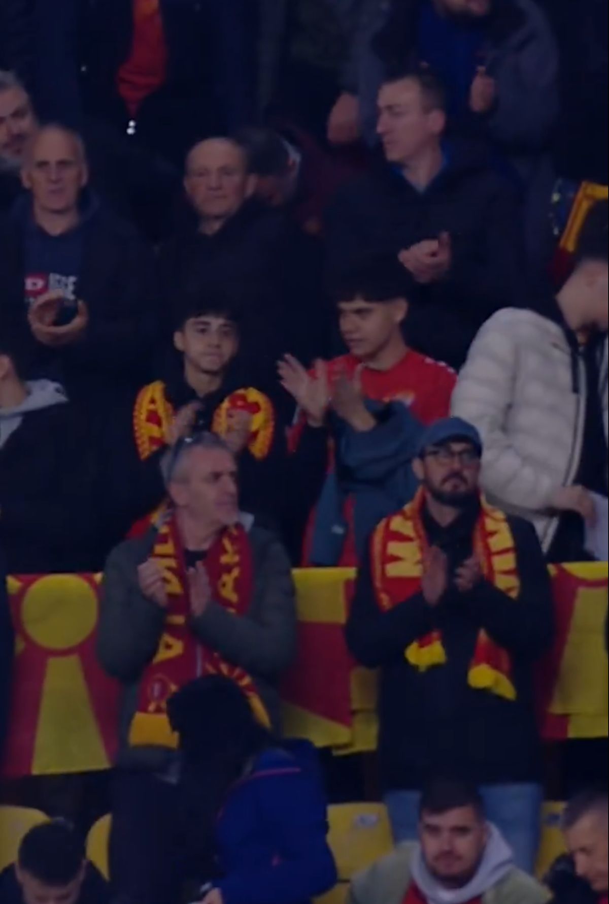 Minutul 59 și fotbalul s-a oprit » Scene copleșitoare la Skopje, în timpul meciului Macedonia de Nord - Țara Galilor