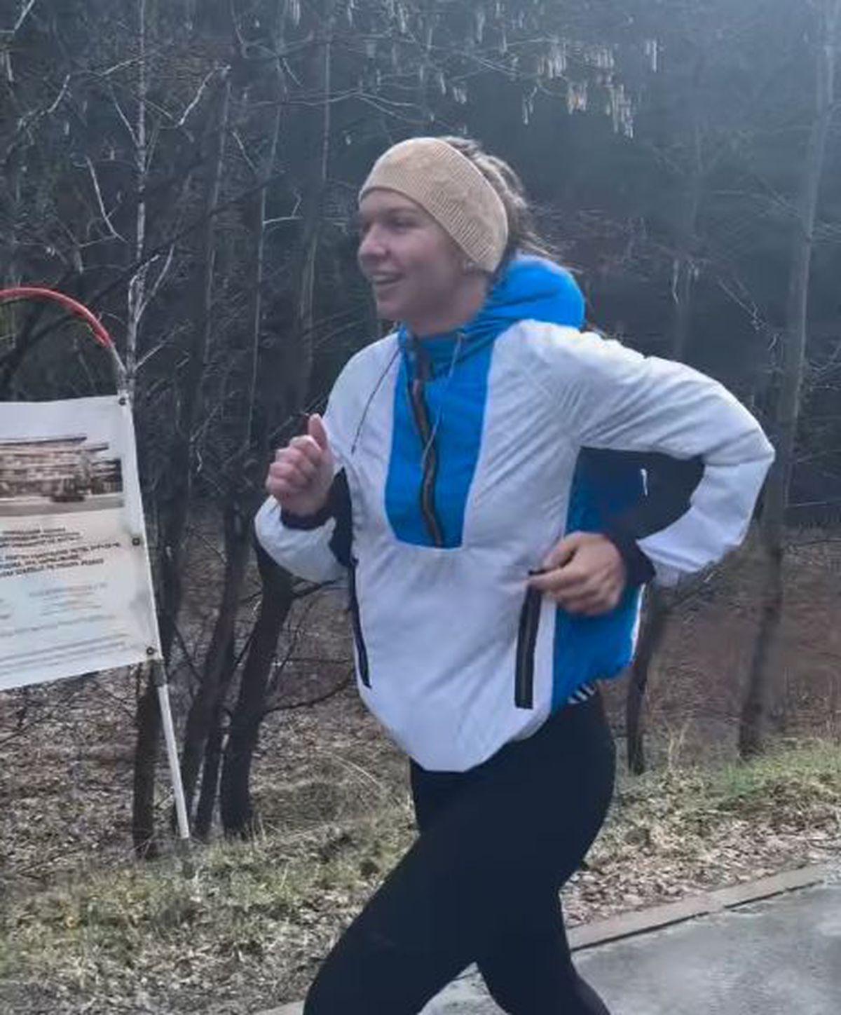 Simona Halep s-a filmat pe străzile din Poiana Brașov și a publicat imaginile pe Internet » Meciul pentru care se pregătește