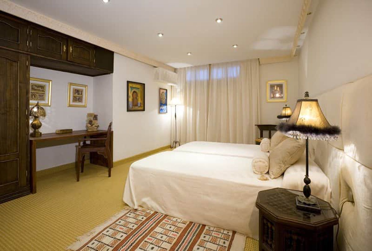 Novak Djokovic, amendat a doua oară pentru renovarea ilegală a vilei sale din Marbella » Cât valorează locuința și ce facilități are