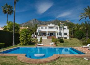 Novak Djokovic, amendat a doua oară pentru renovarea ilegală a vilei sale din Marbella » Cât valorează locuința și ce facilități are