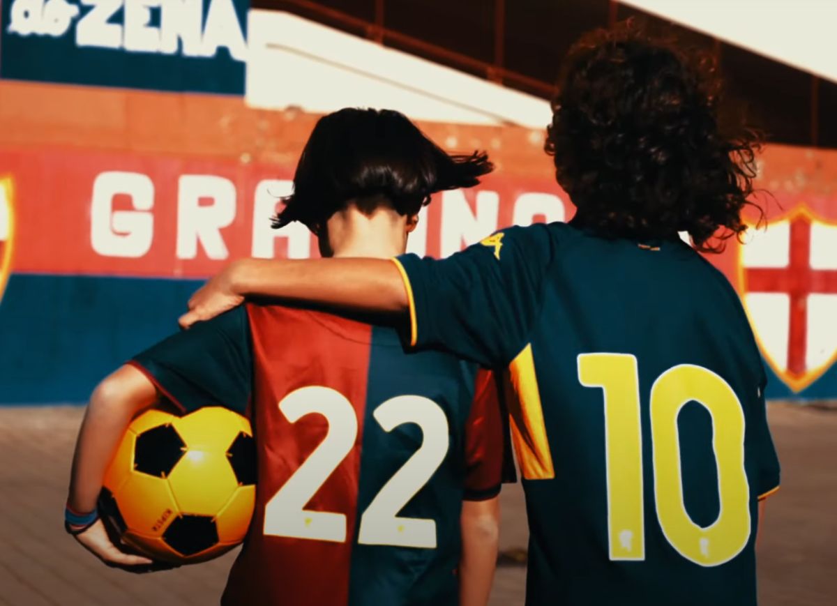 Genoa, echipament copiat de la Boca Juniors