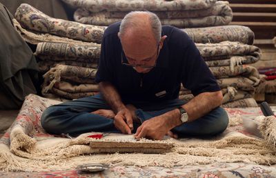 Îți speli covorul la spălătoria auto? Iată de ce riști să-l distrugi!