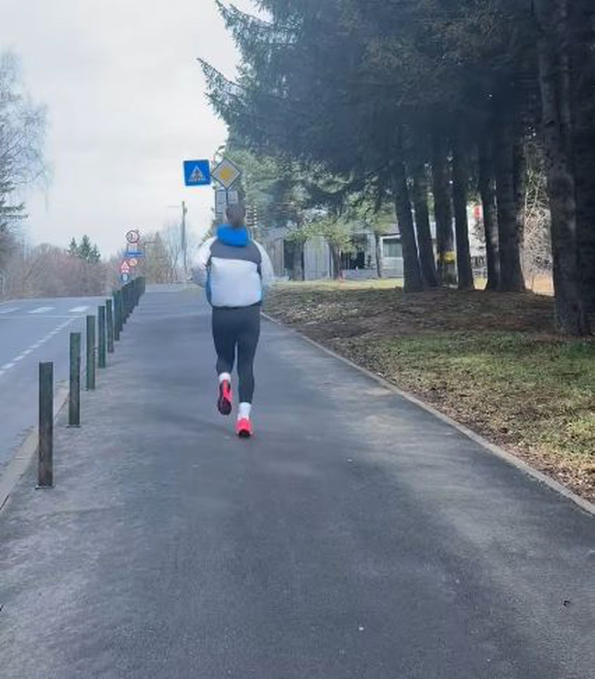 Simona Halep s-a filmat pe străzile din Poiana Brașov și a publicat imaginile pe Internet » Meciul pentru care se pregătește