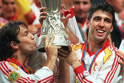 Hakan Șukur, în dreapta, foto: Guliver/gettyimages