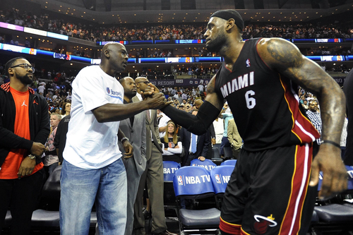 LeBron James și Michael Jordan. FOTO: Imago