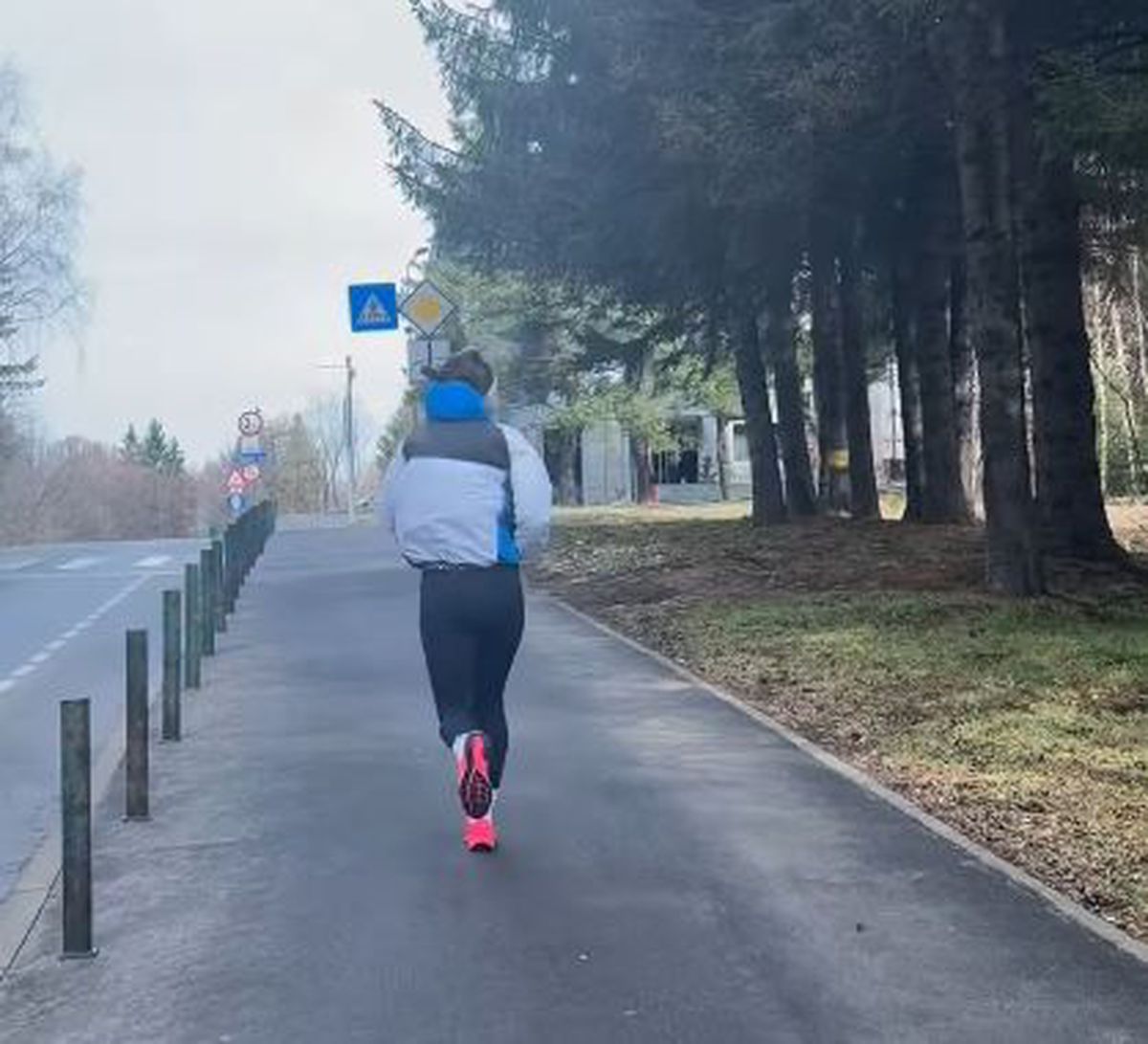 Simona Halep s-a filmat pe străzile din Poiana Brașov și a publicat imaginile pe Internet » Meciul pentru care se pregătește