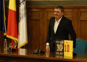 Moment emoționant: cartea lui Gheorghe Hagi a fost prezentată cu vocea regretatului Cristian Țopescu » Cum a fost posibil
